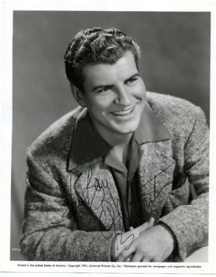 how old was robert preston in the music man and did he have any musical training?